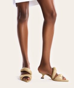 Alternative view of Sara Mule - Cane sugar