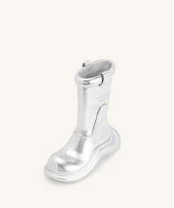 Alternative view of Zoie Metallic Rain Boot - Silver