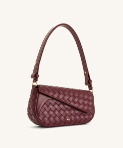 Alternative view of Addisyn Weave Texture Shoulder Bag - Burgundy