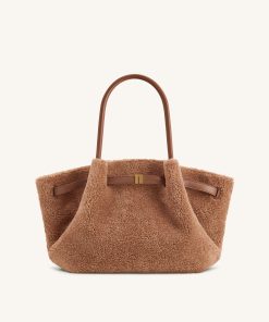 Alternative view of Hana Medium Faux Fur Tote Bag - Coffee Brown